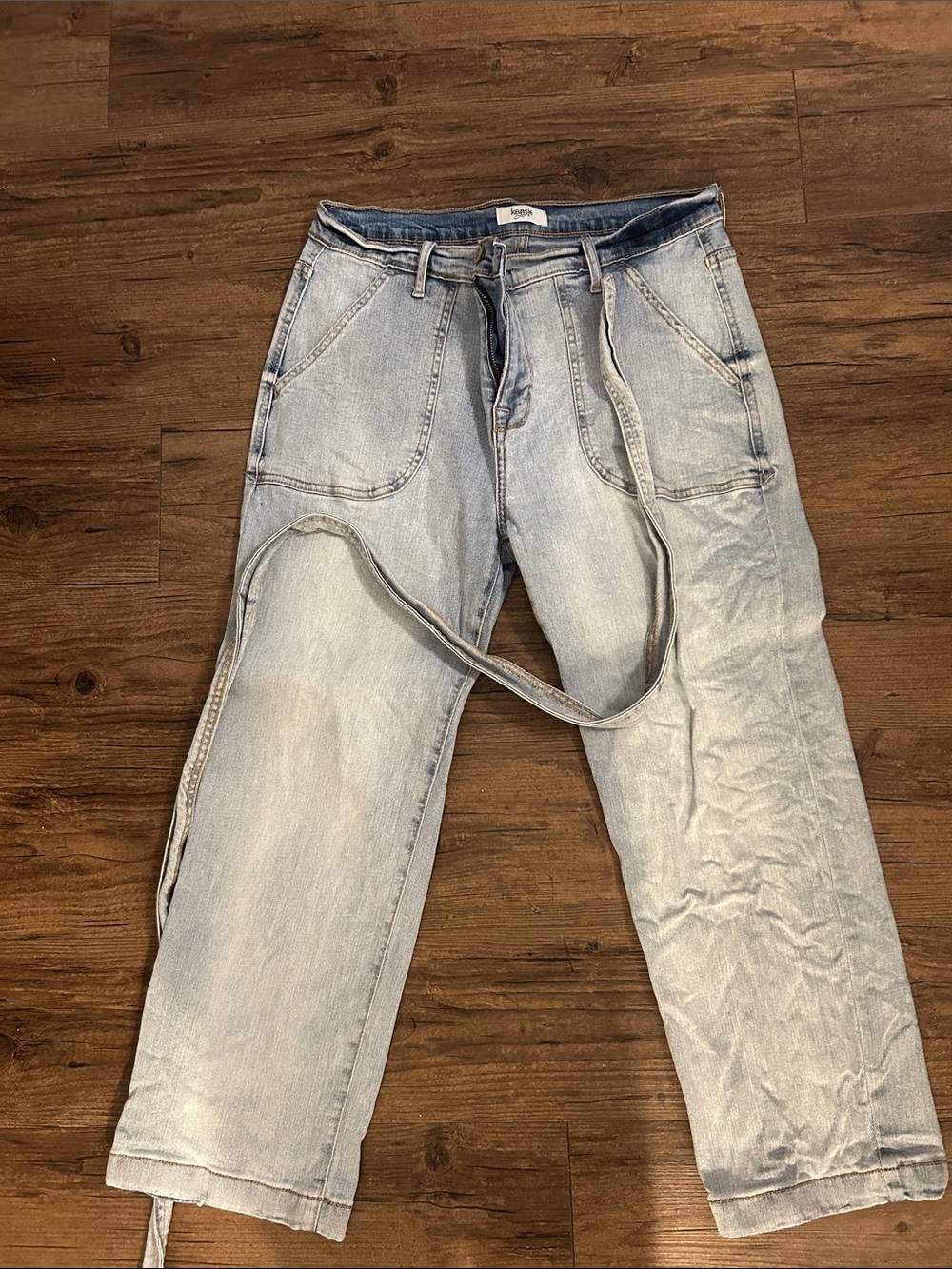 Kensie Light Blue Relaxed Men’s Jeans with Utility Strap